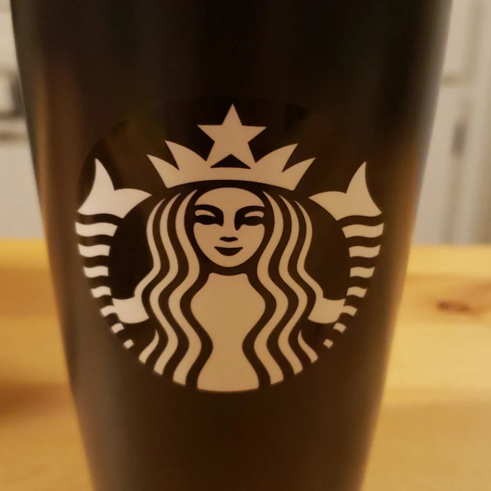 2016 Starbucks Black/White 12fl oz w/lid‎